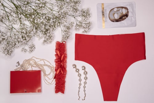 Czy czerwona bielizna na sylwestra przynosi szczęście? Odpowiadamy!