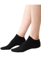 Skarpety stopki Steven 137 prążki czarny 010